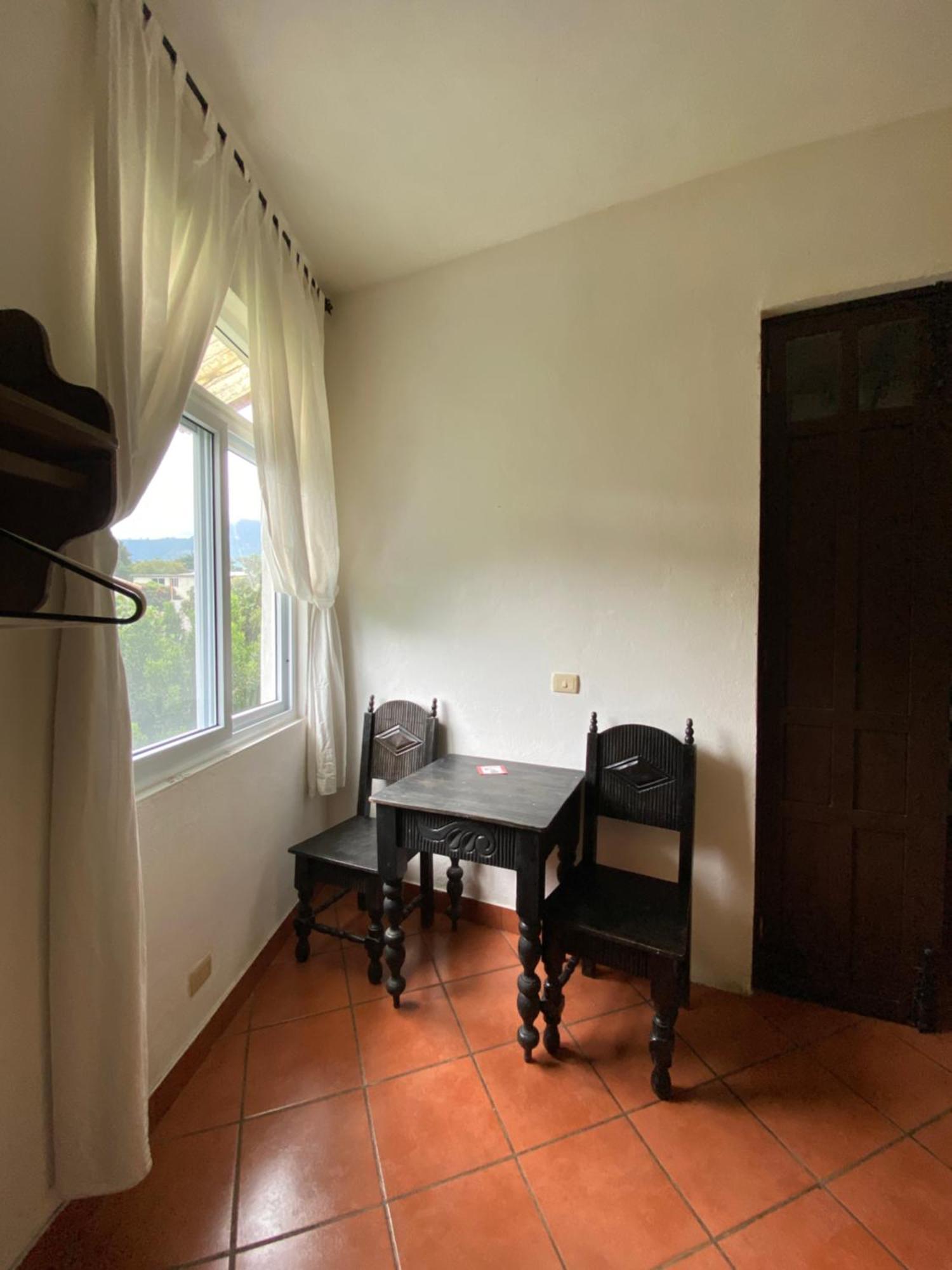Mikaso Hotel San Pedro La Laguna Ngoại thất bức ảnh